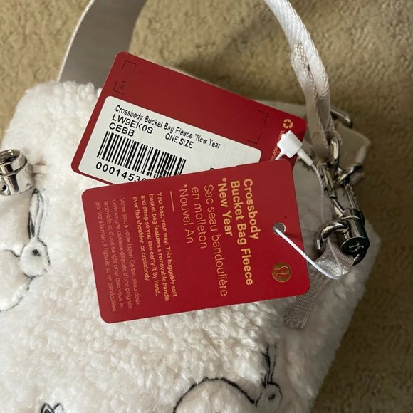 Lululemon Lunar New Year Fleece Bucket Bag - Picture 5 of 6